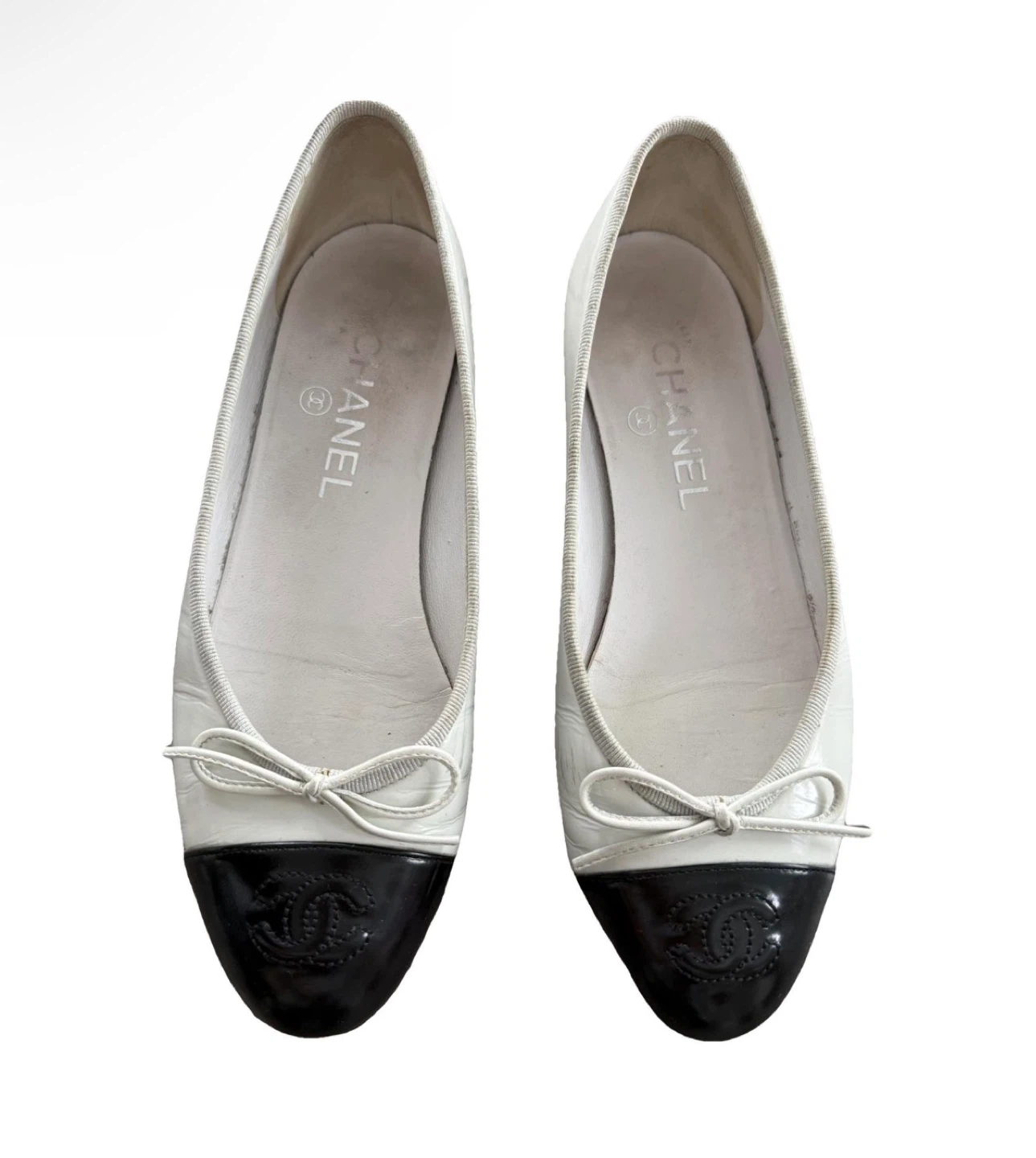 Authentic Chanel Ballerina Flats White/Black