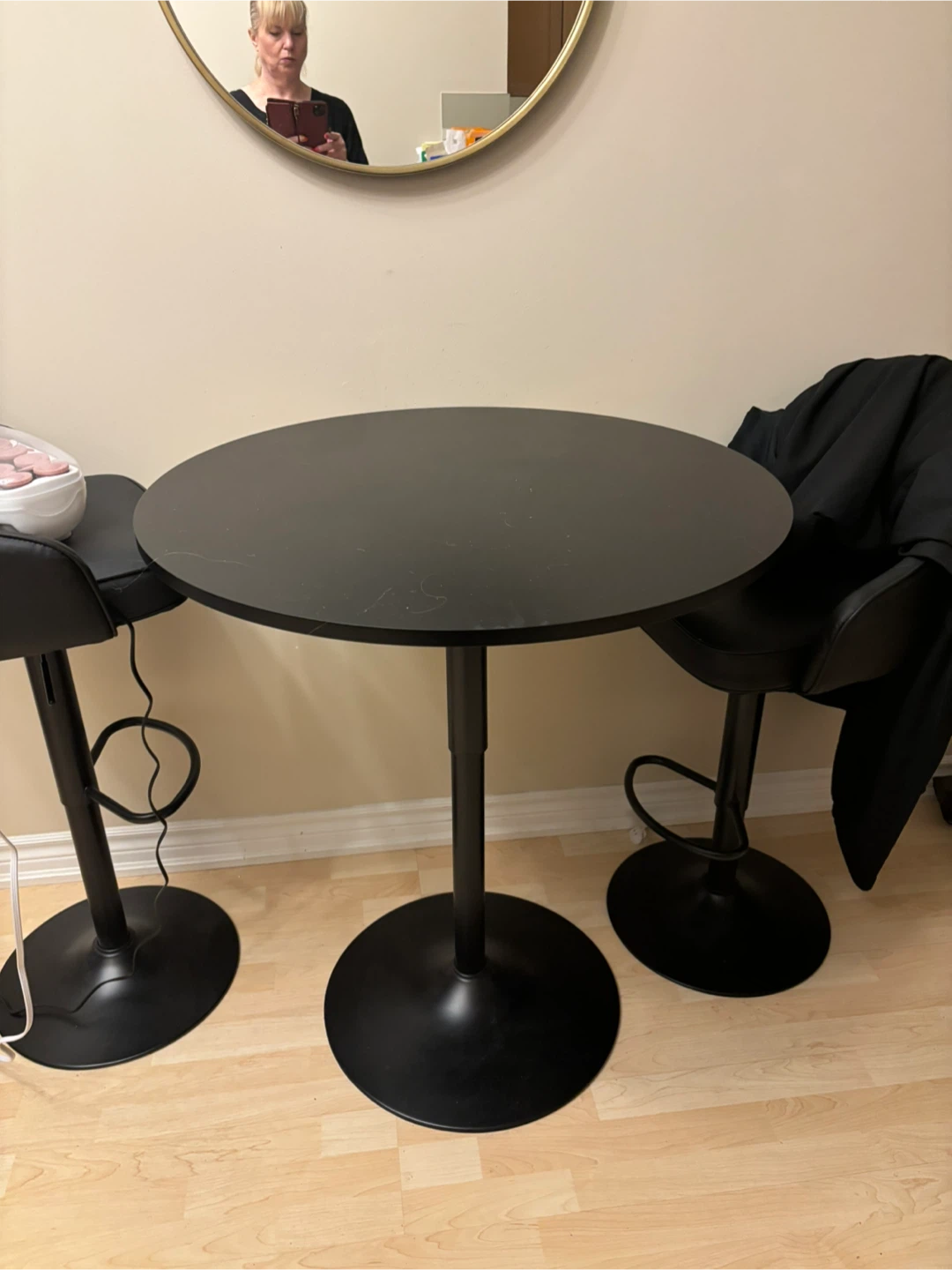 Black Round Bar Table