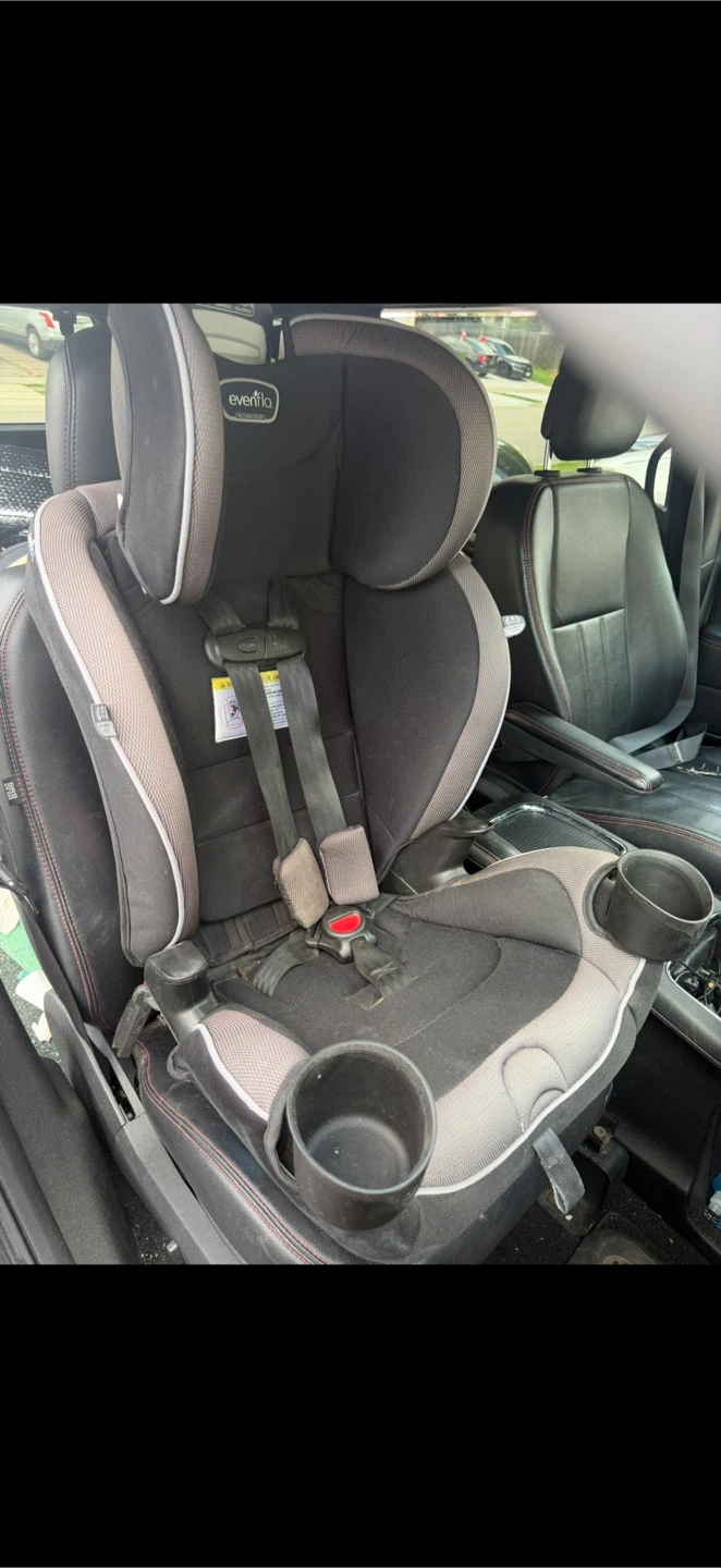 Evenflo All4Stages CarSeat - Expires 2032 January