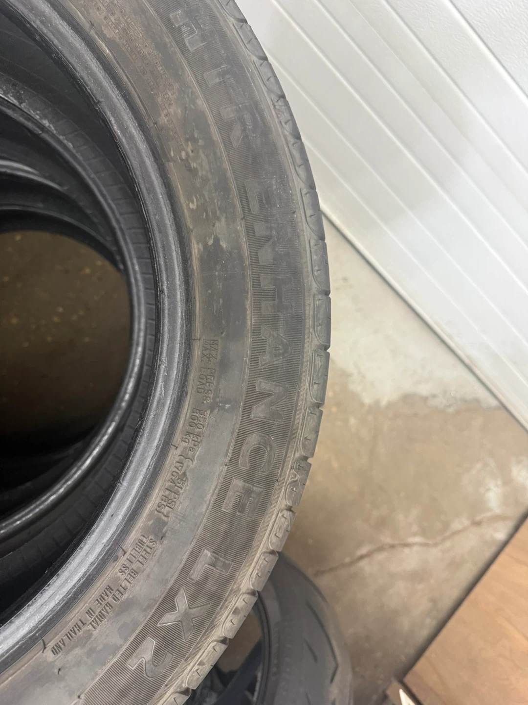 235/55R18 Sumitomo HTR Enhance LX2 Tires – Set of 4 - photo 3