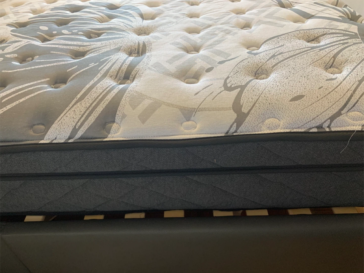 Moving out: Tufted Grey Faux Leather Headboard and Mattress Set - photo 3