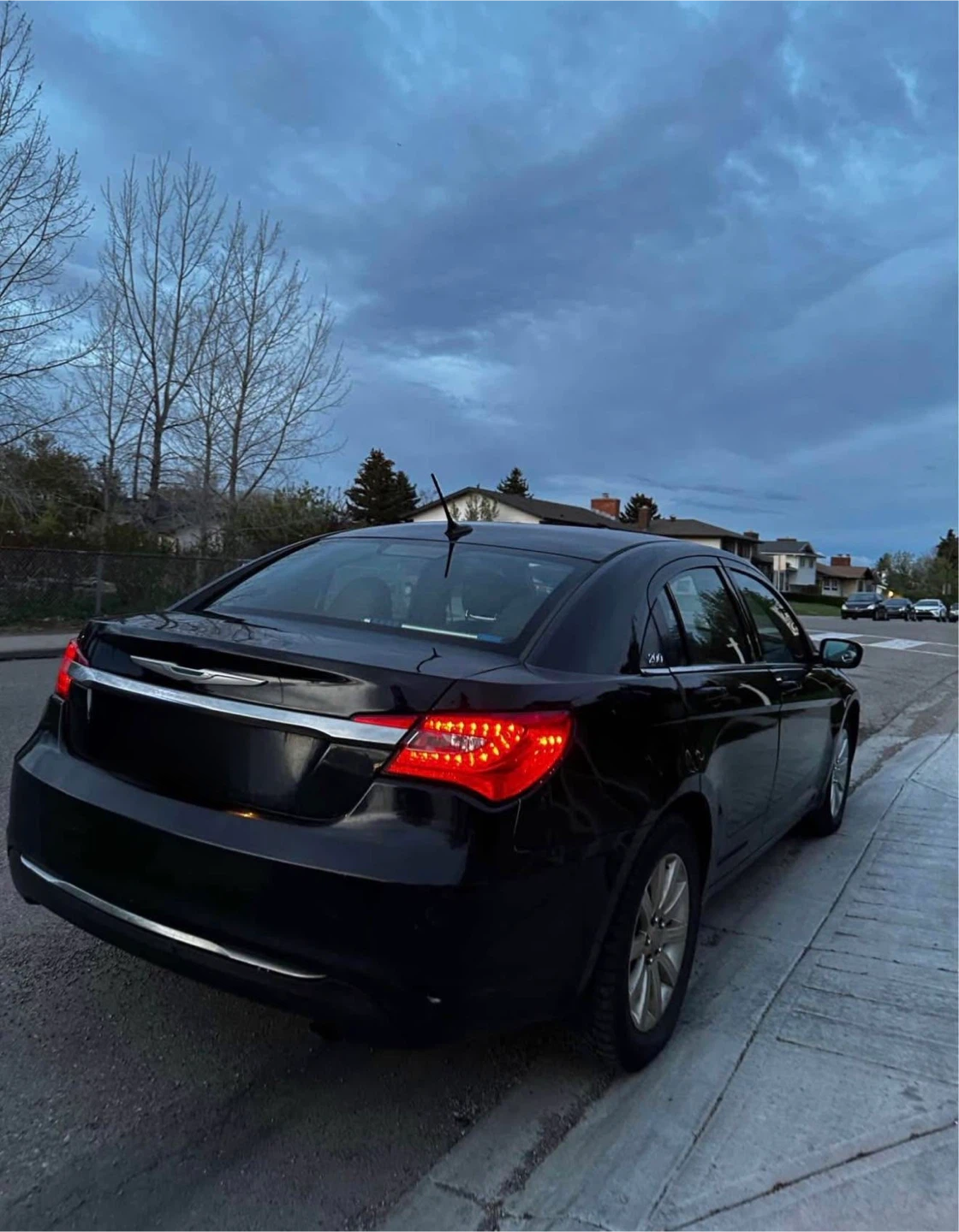 2012 Chrysler 200S  Active Status - photo 3