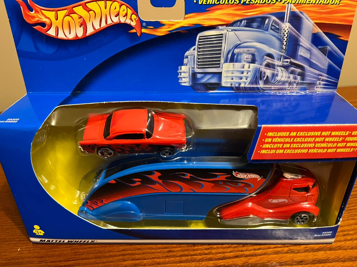 VINTAGE (2000-01) HOT WHEELS PAVEMENT POUNDER - photo 3