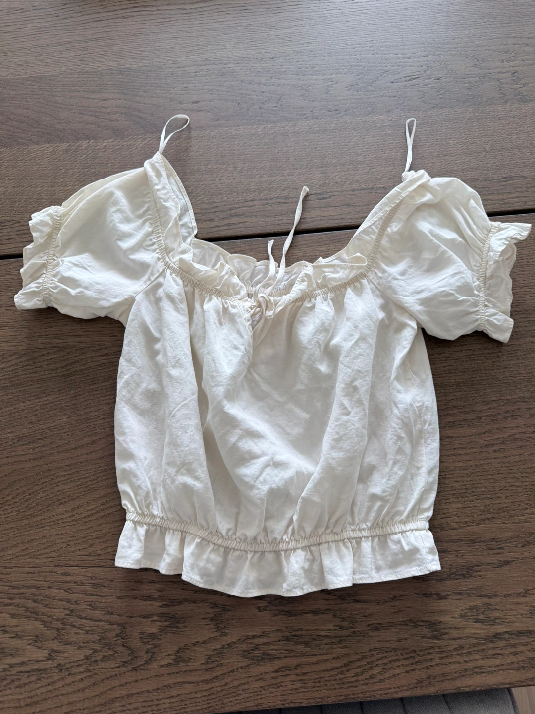 H&M White Off-the-Shoulder Puff Sleeve Top - photo 2