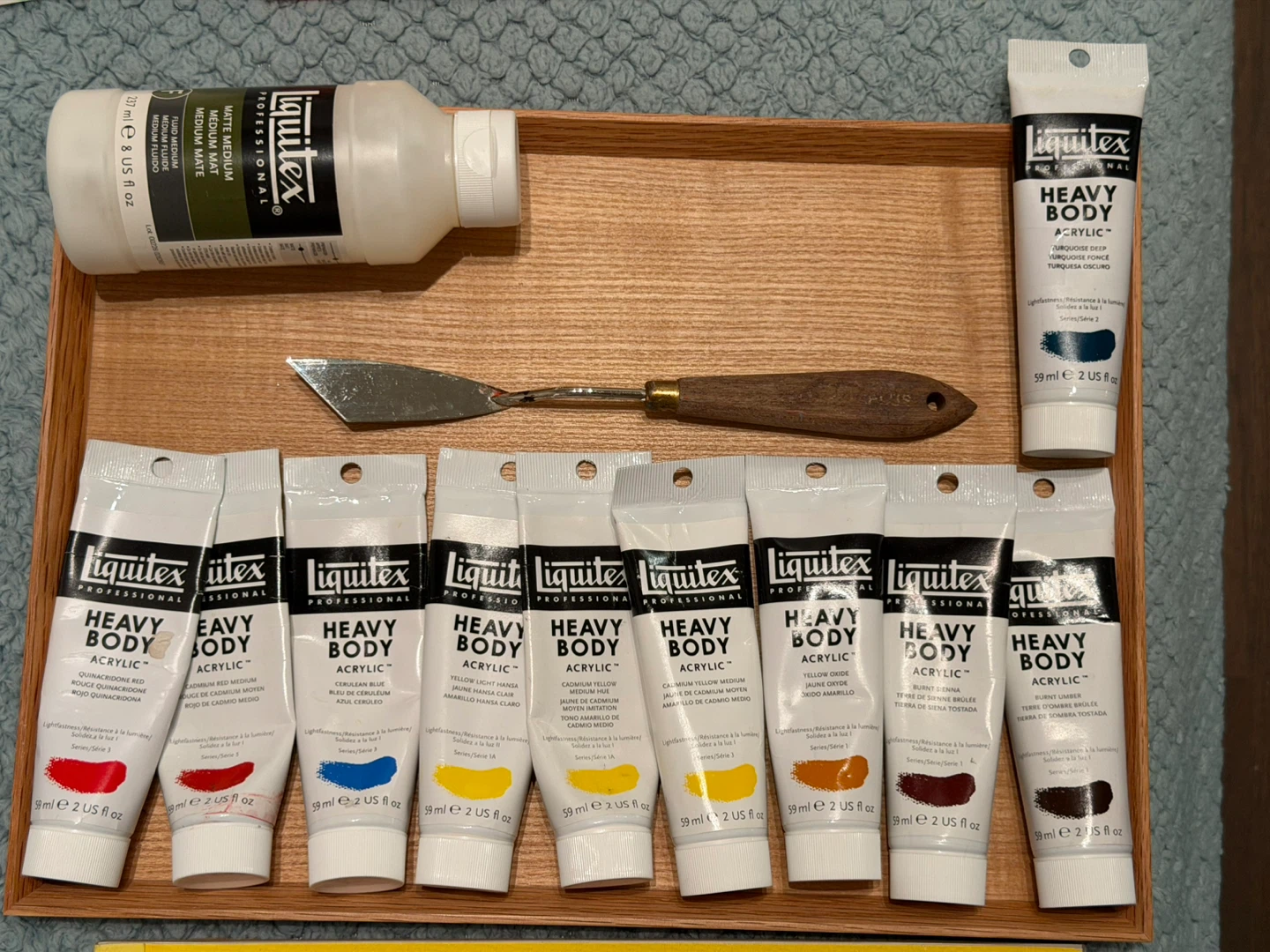 Liquitex Acrylic Paint Set + palette paper + plastic box - photo 2