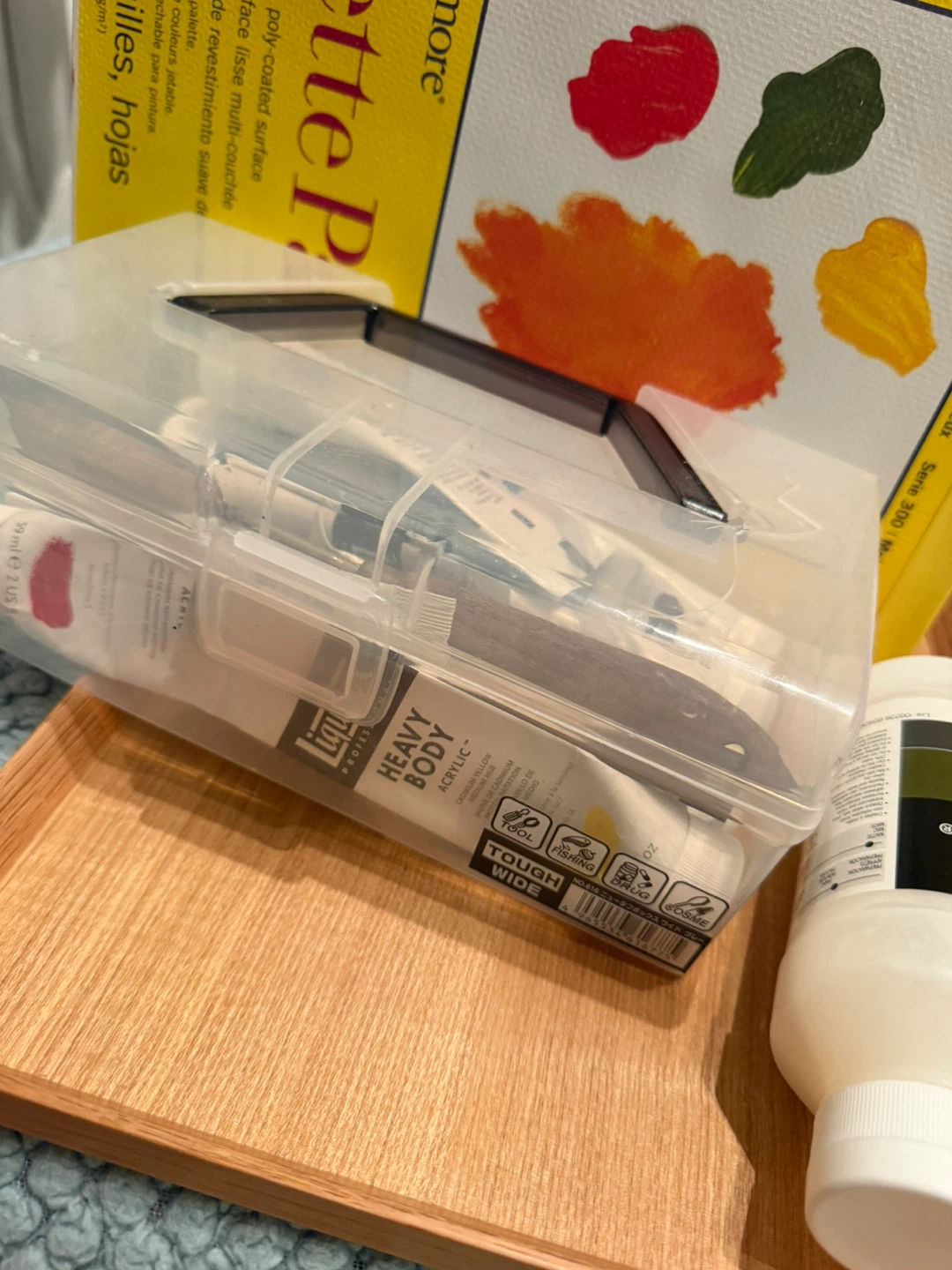 Liquitex Acrylic Paint Set + palette paper + plastic box - photo 4