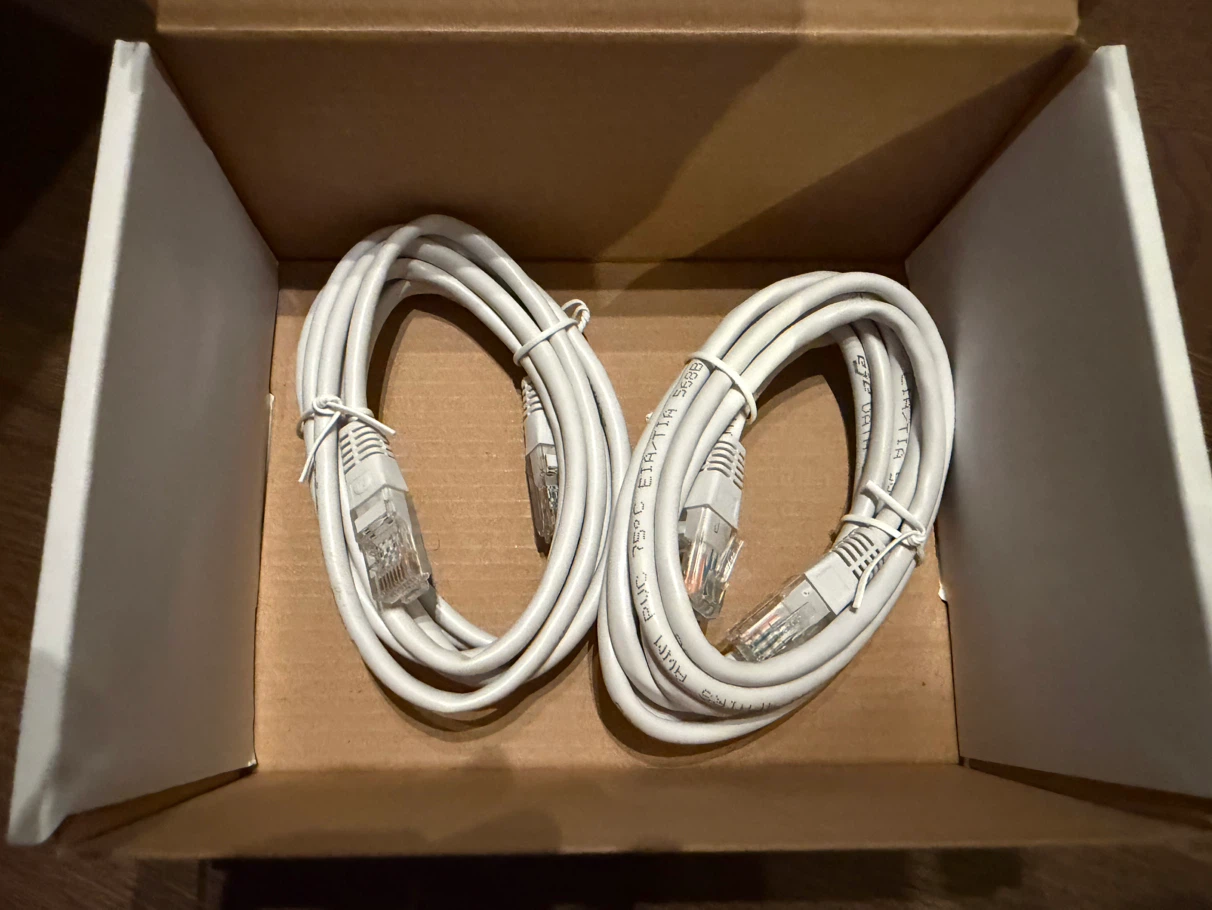 2 x Cat5e Ethernet Cables
