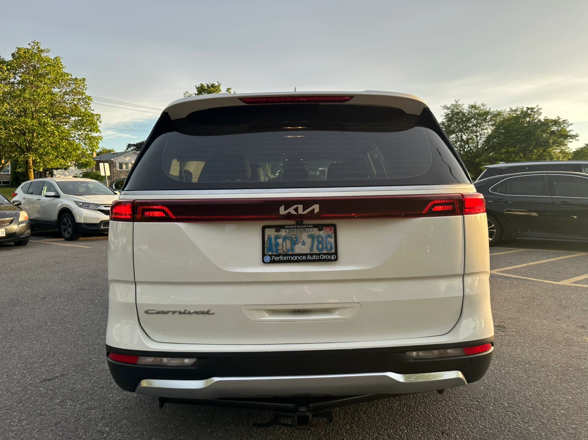 2022 Kia Carnival LX - photo 5