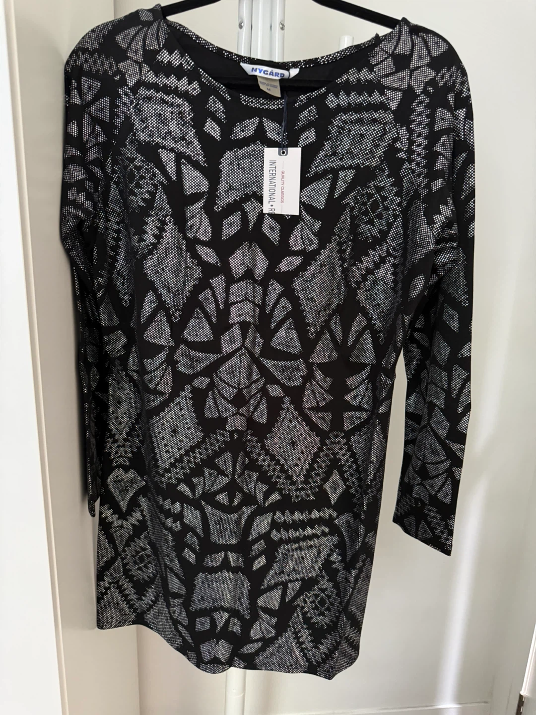 Nygard Women's Black & Silver Geometric Print Long Sleeve Top