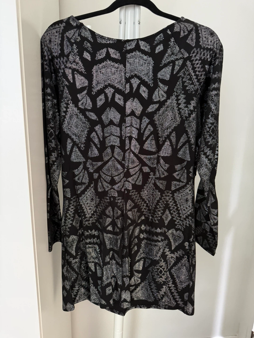 Nygard Women's Black & Silver Geometric Print Long Sleeve Top - photo 2