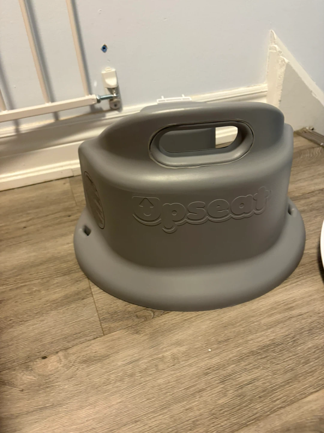 Upseat Booster Seat with Tray - photo 3