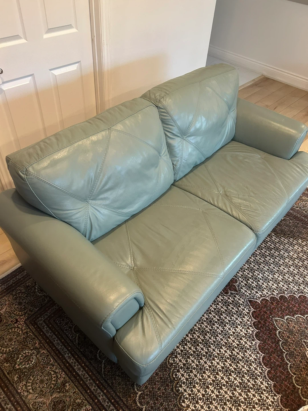 Genuine Leather Loveseats - photo 4