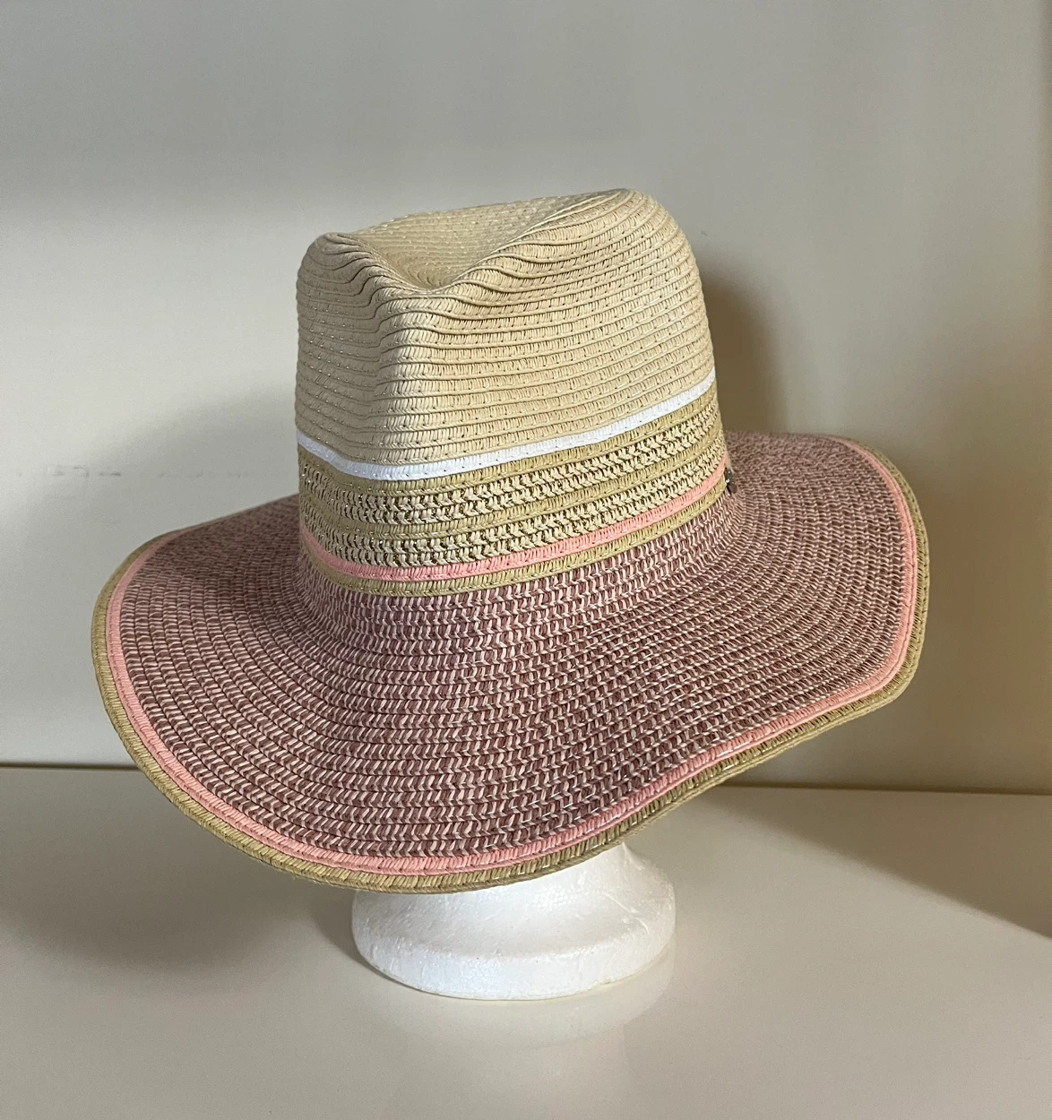 Renato Balestra Hat with Pink and White Band - photo 2