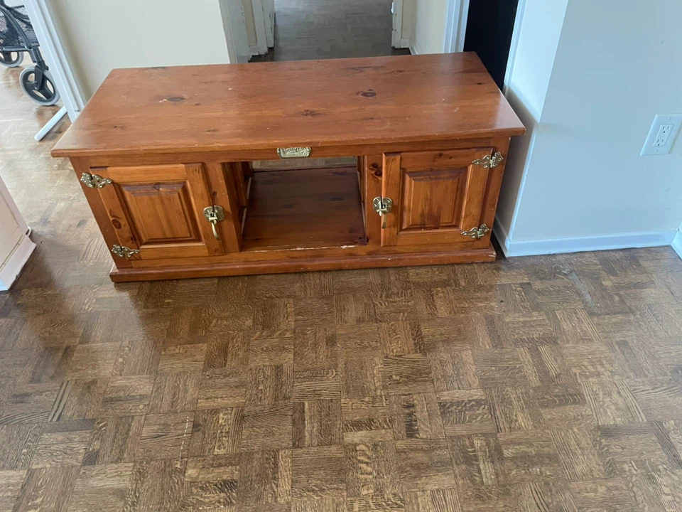 PPU 4pm today - Wooden Coffee Table/TV Console