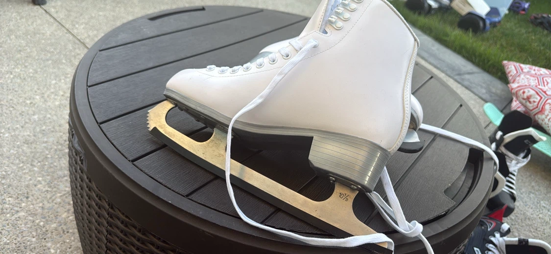 Gamgee White Figure Skates - photo 3