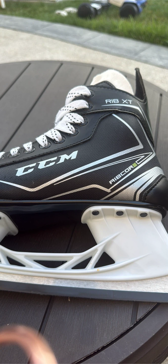 CCM Ribcor XT Hockey Skates