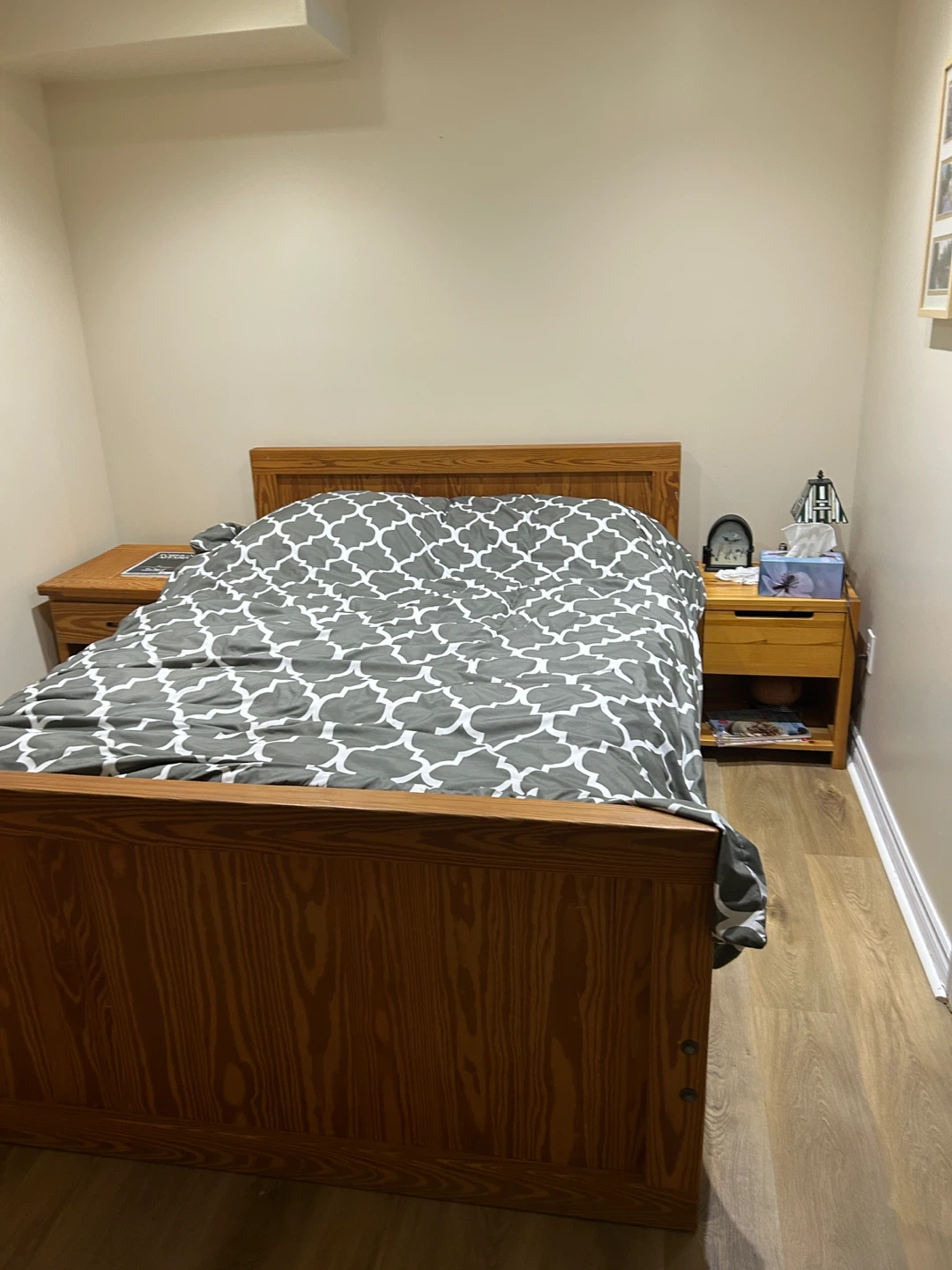 Queen size Wooden Bed Frame - photo 2