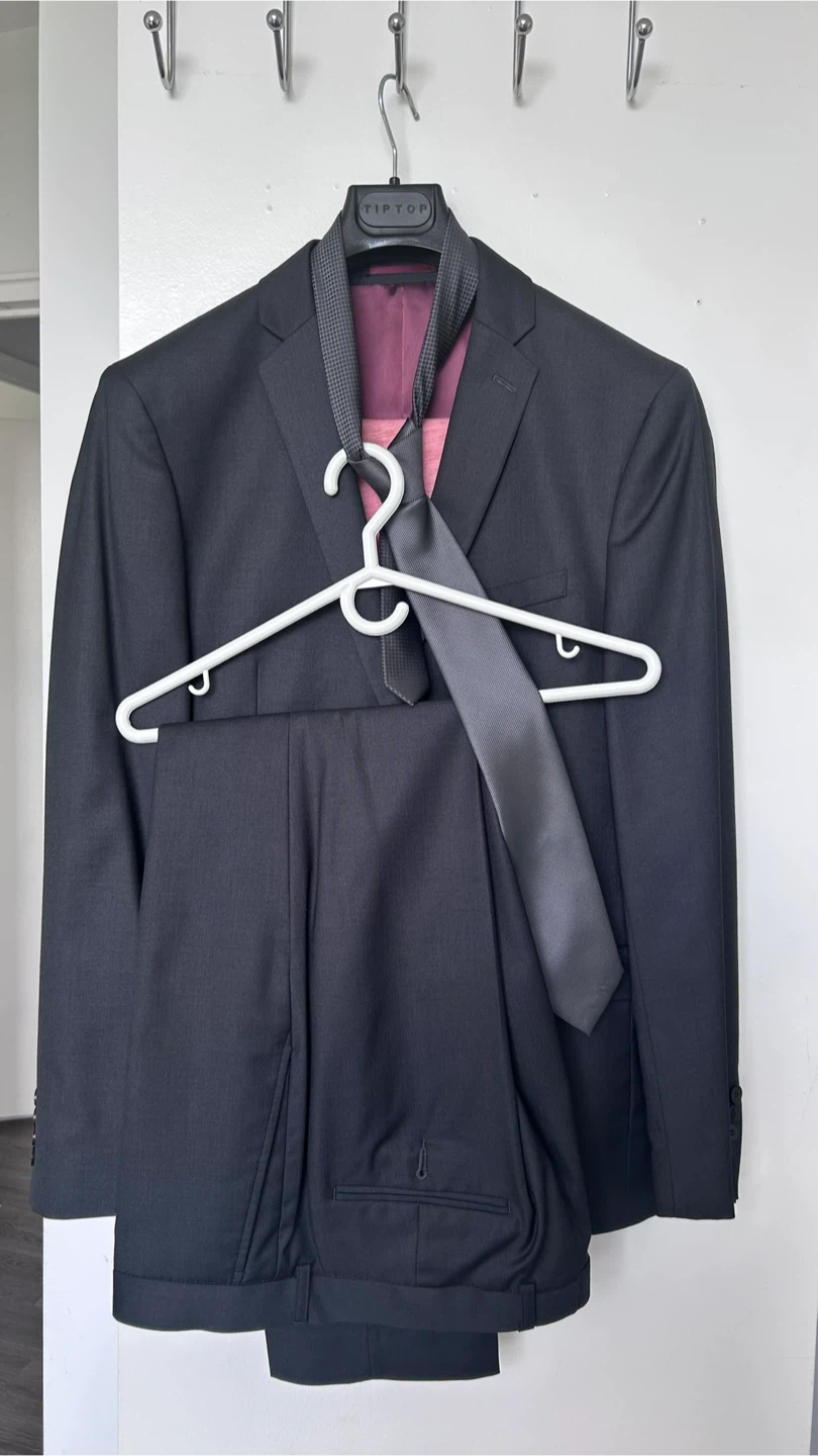 Slim Fit Suit and Tie - photo 4