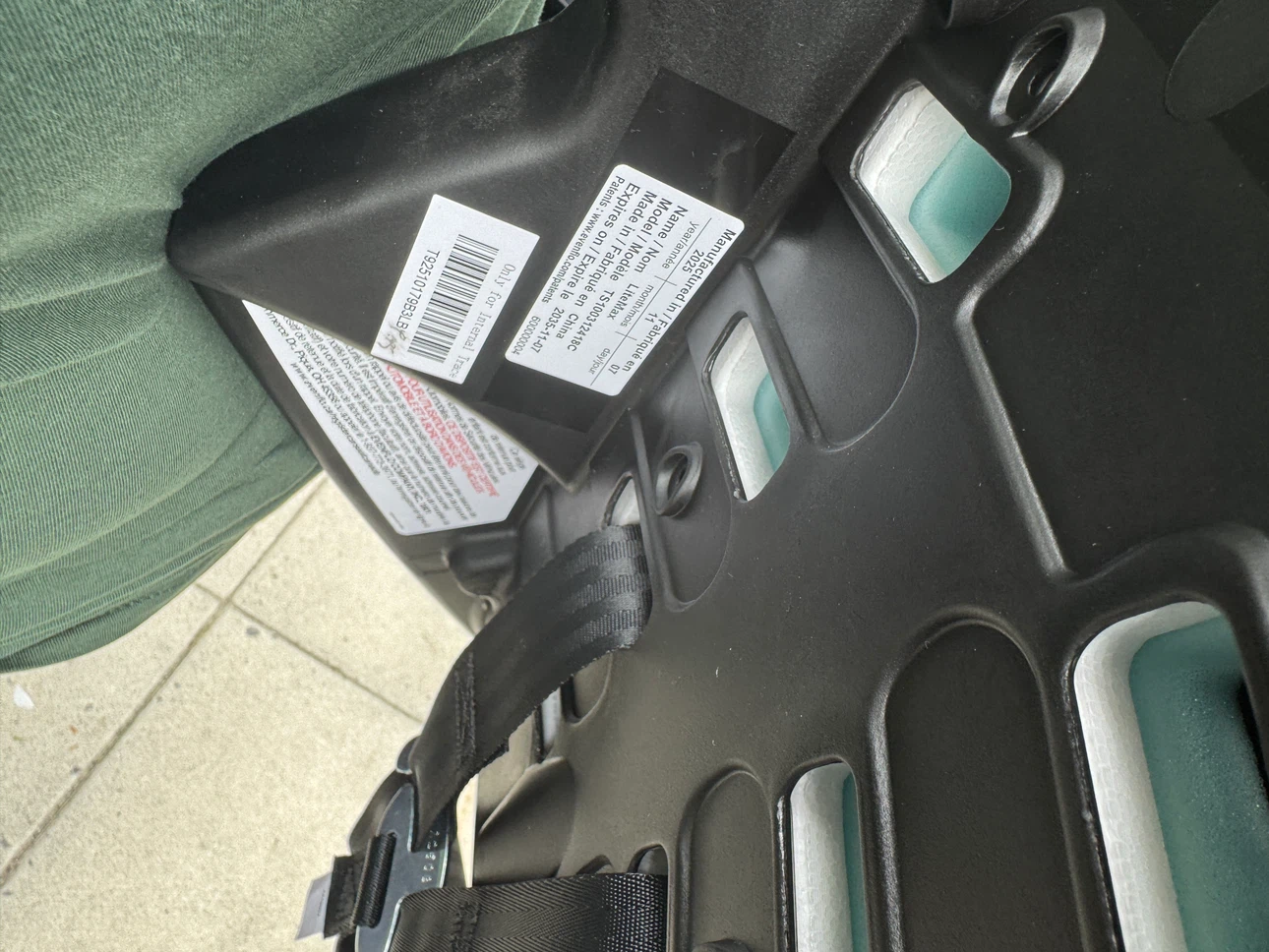 Evenflo Infant Car Seat with Base - photo 2