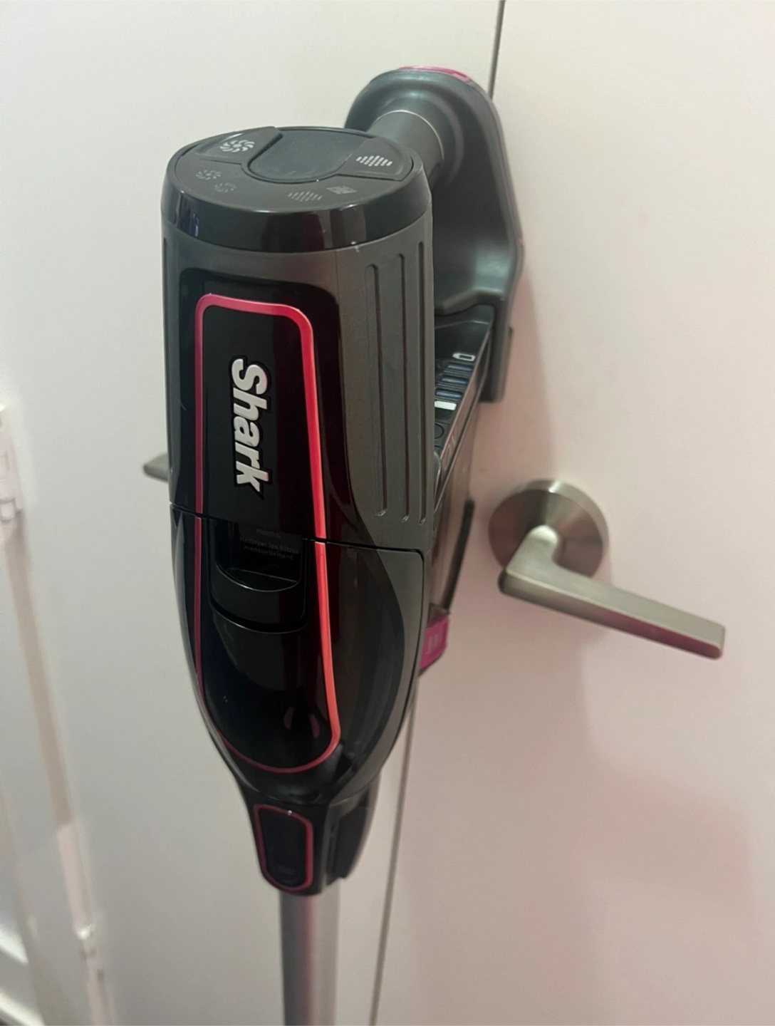 RSP 445$ Shark ION Rocket 25.2 Volt Cordless Pet Stick Vacuum - photo 4