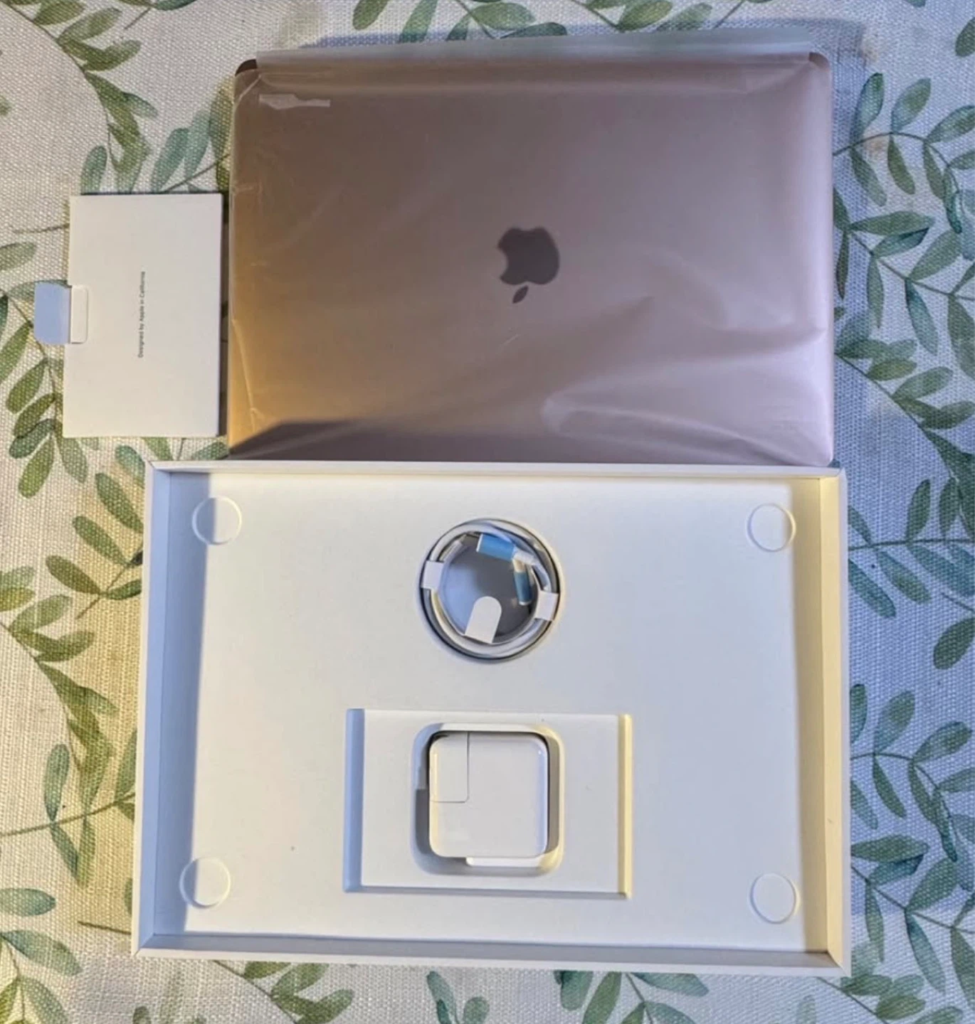 BRAND NEW MacBook Air M1 2020 Gold ✨ 512GB SSD