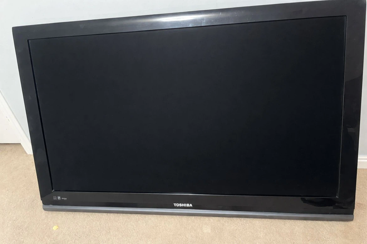 Toshiba LCD 40-inch