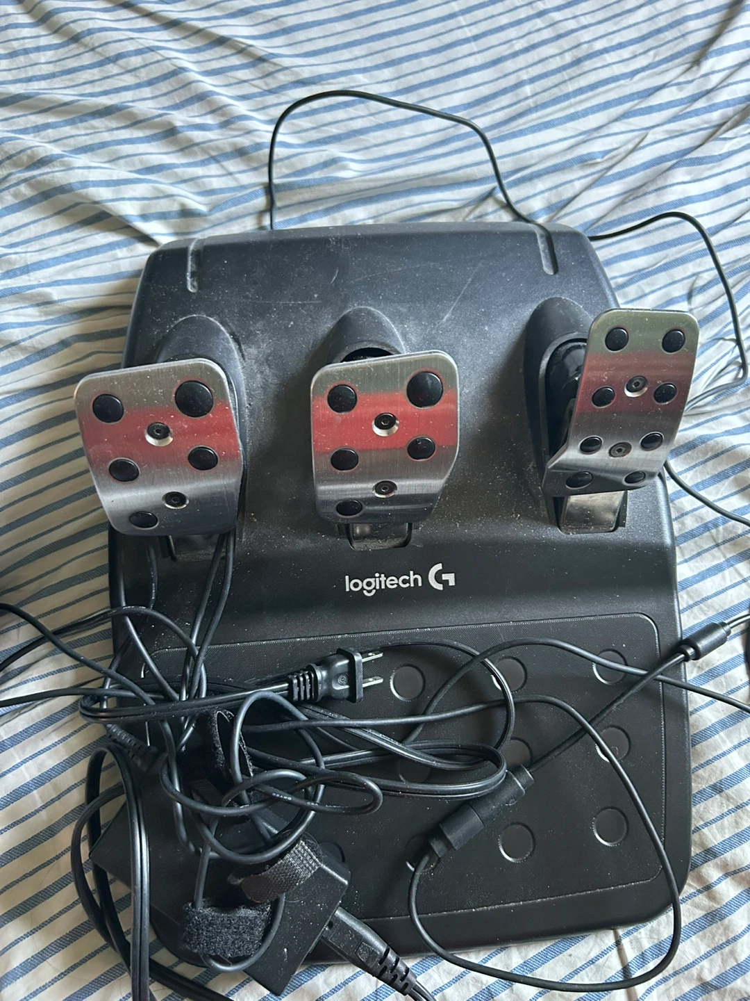 Logitech G920 Racing Wheel, Pedals, and Shifter - photo 4