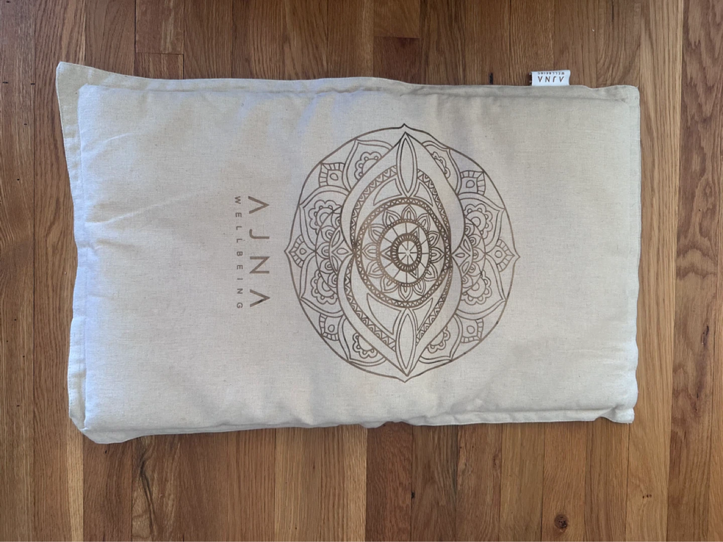 AJNA Wellbeing Acupressure Mat - photo 3