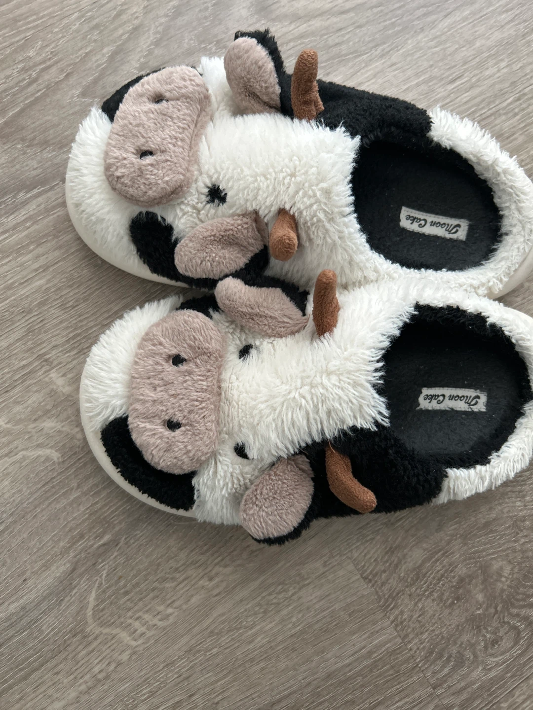 Moon Cake Cow Slippers