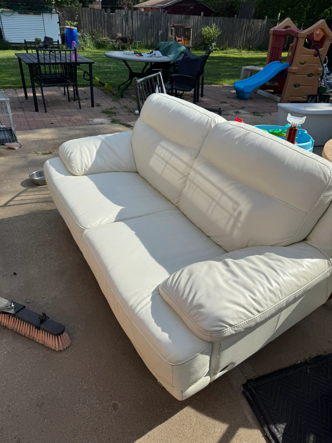 Sofia Vergara Collection White Loveseat