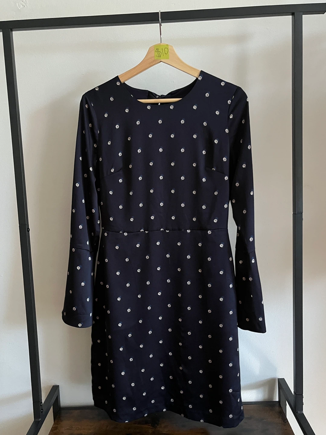 Banana Republic navy  ribbon/tie back cutout dress size 4 - photo 3