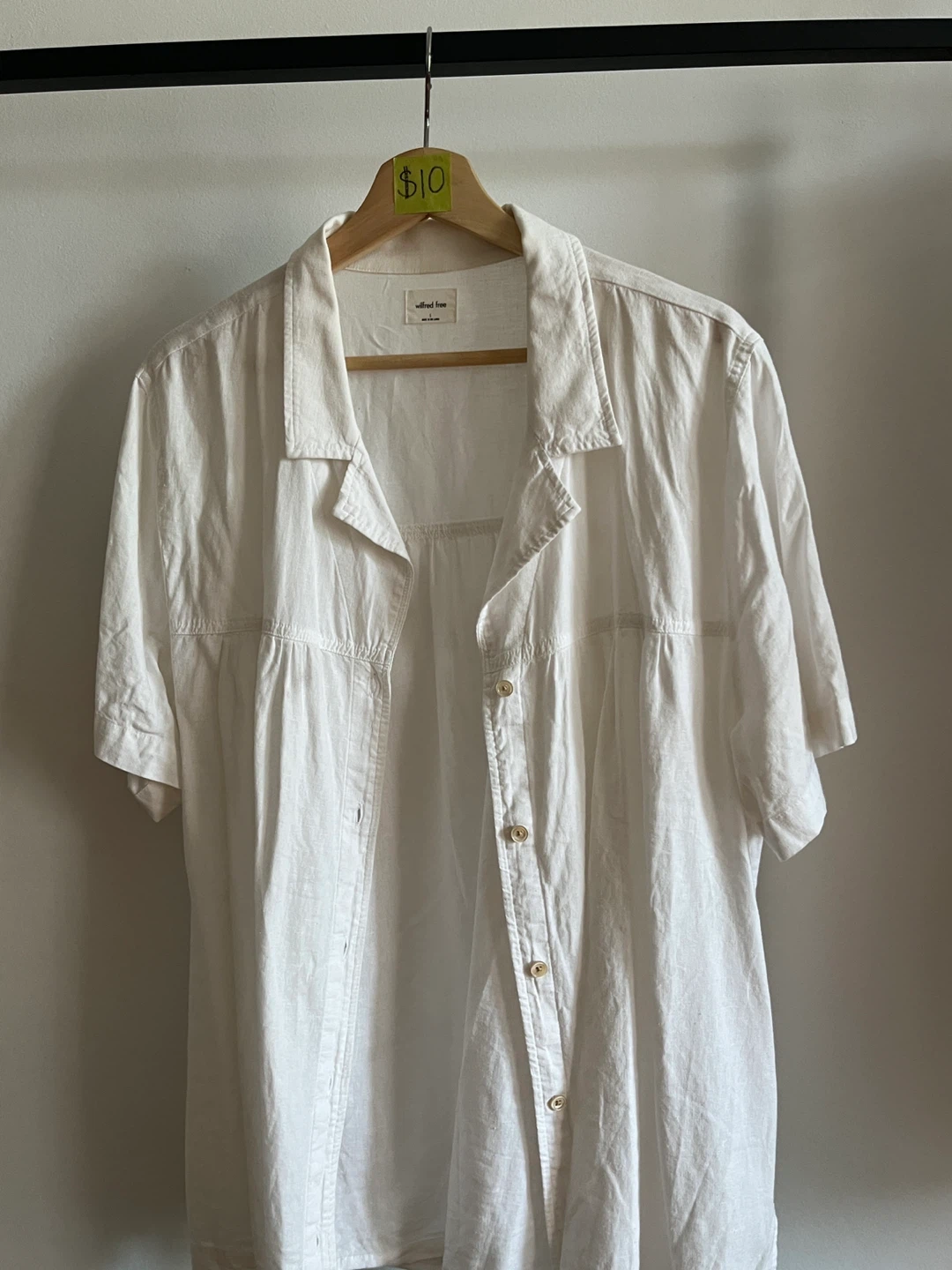 Aritzia linen blended button-up shirt blouse L