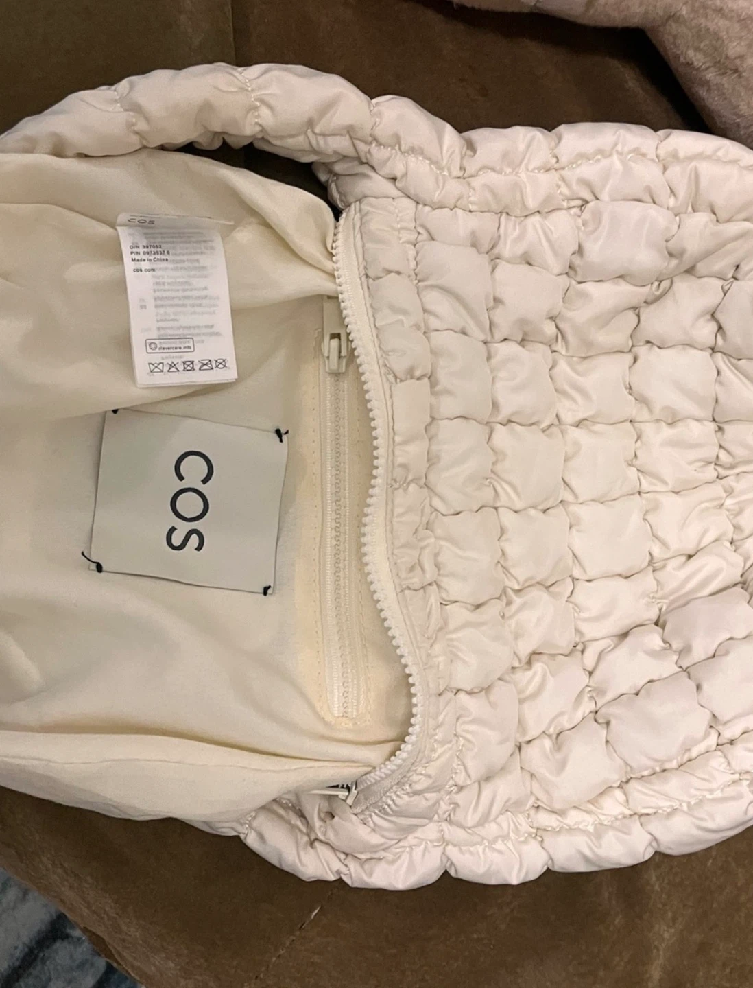 COS Quilted Bag - Cream - photo 3