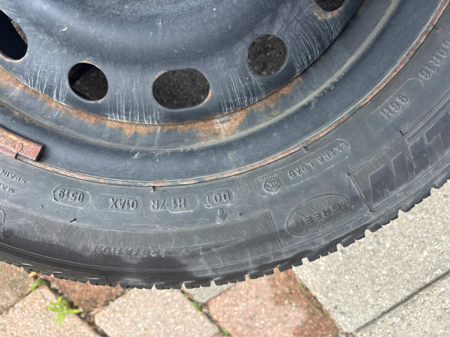Michelin Winter Tire with rim 205/60R16 - photo 4