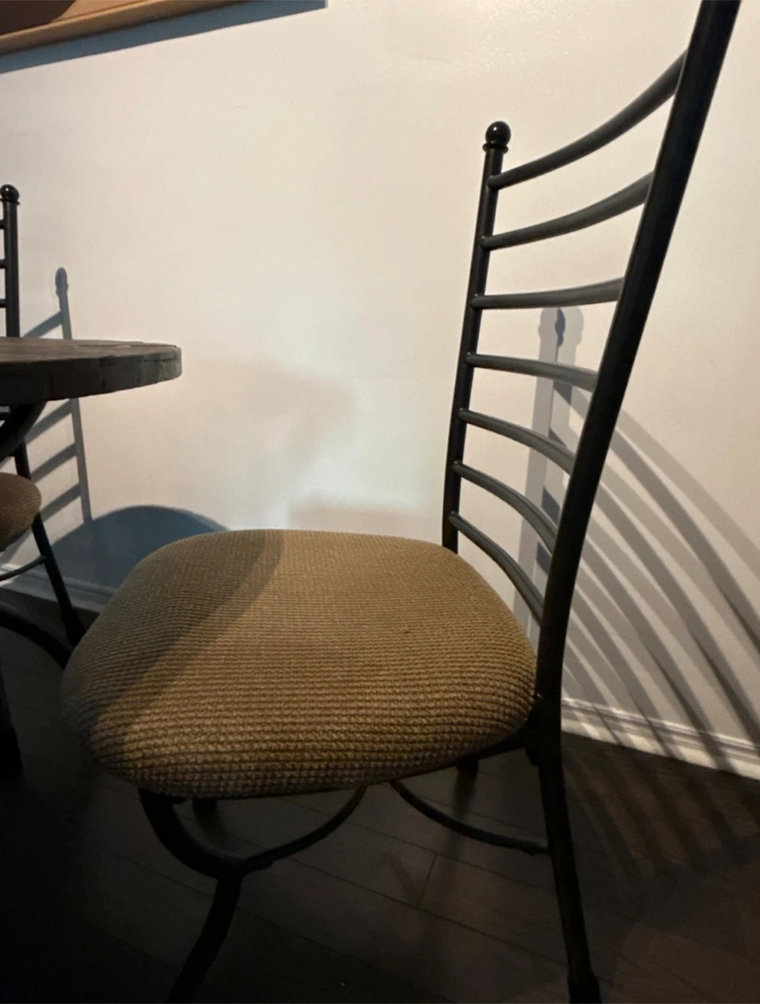 Round Slate Tile Dining Table with 4 Chairs - photo 5