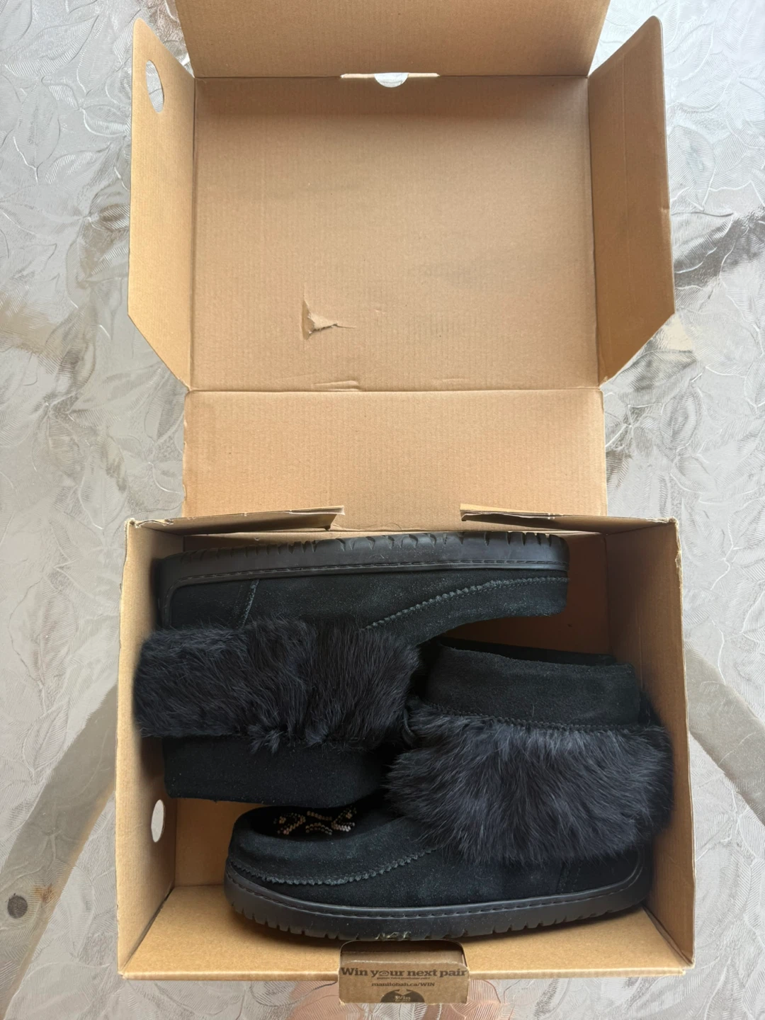 Manitobah Mukluks Black Suede Boots - photo 4