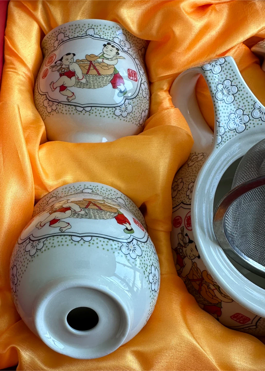 Chinese Tea Set with Teapot and Cups - photo 3