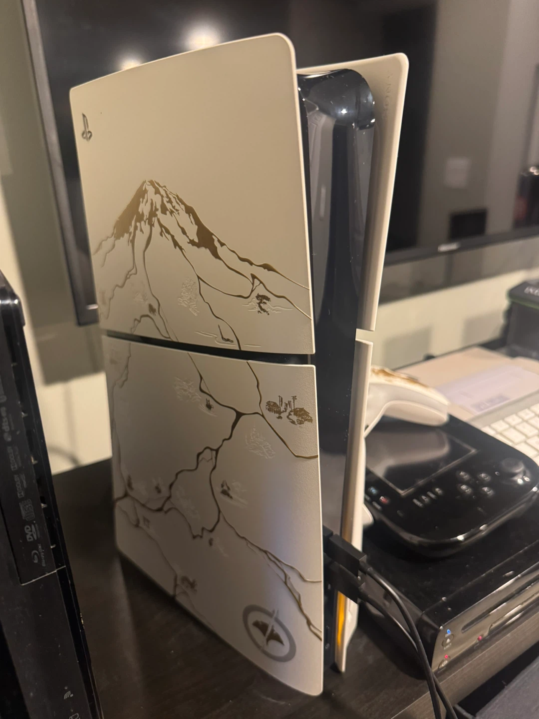 PlayStation 5 Console - White with Gold Mountain Design - photo 3