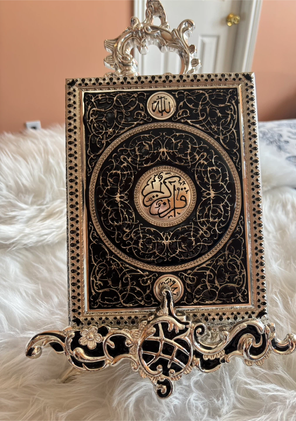 Decorative Quran Stand with Ornate Engraving - photo 3