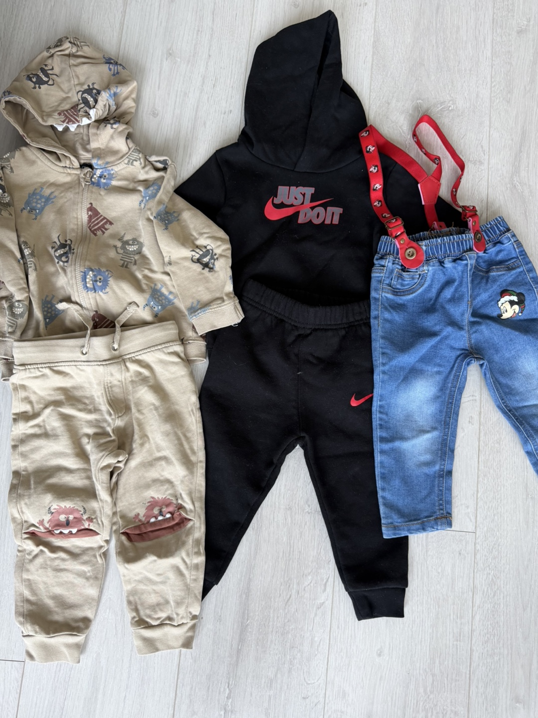 Beautiful Set of clothes 1/2 years - photo 3