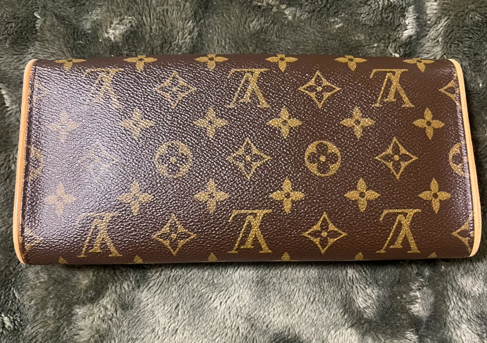 Louis Vuitton - photo 2