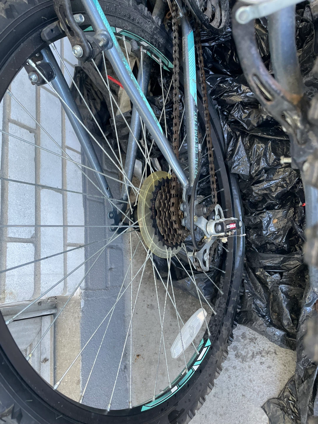 Supercycle Mountain Bikes x 2 - photo 2