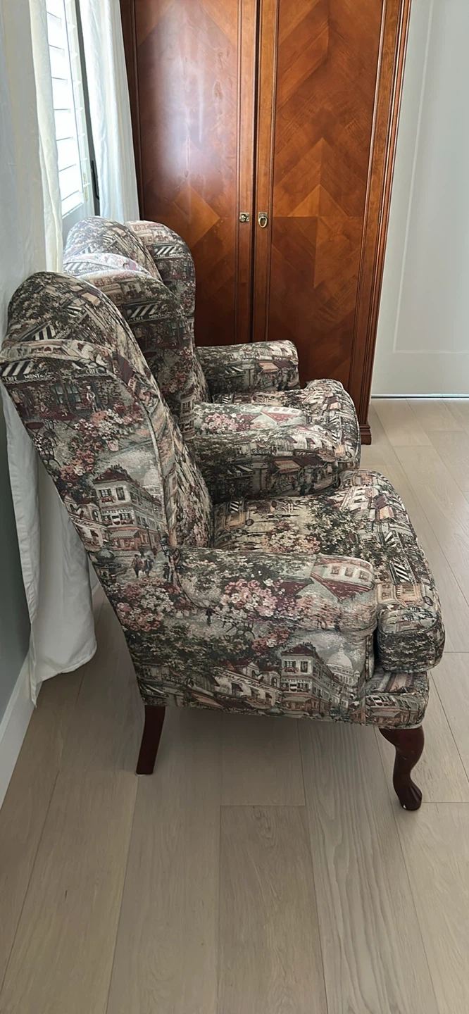 Pair of Wingback Accent Chairs - photo 3