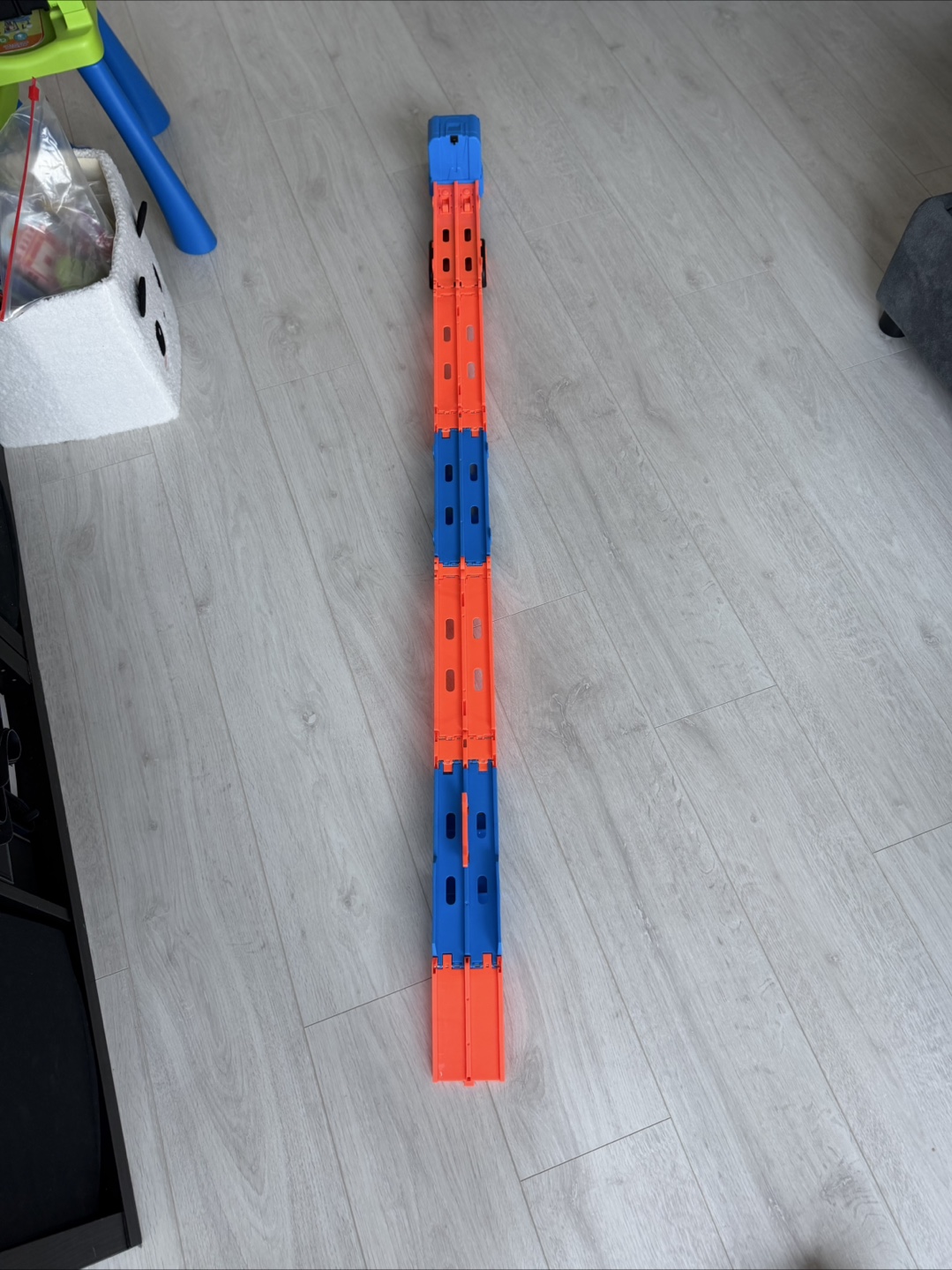 Hot Wheels Mega Hauler Truck and Track Set - photo 4