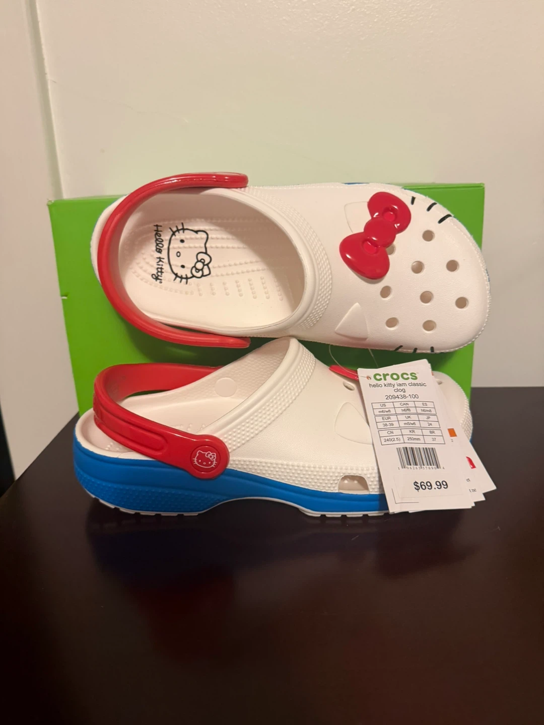 Hello Kitty crocs - photo 2