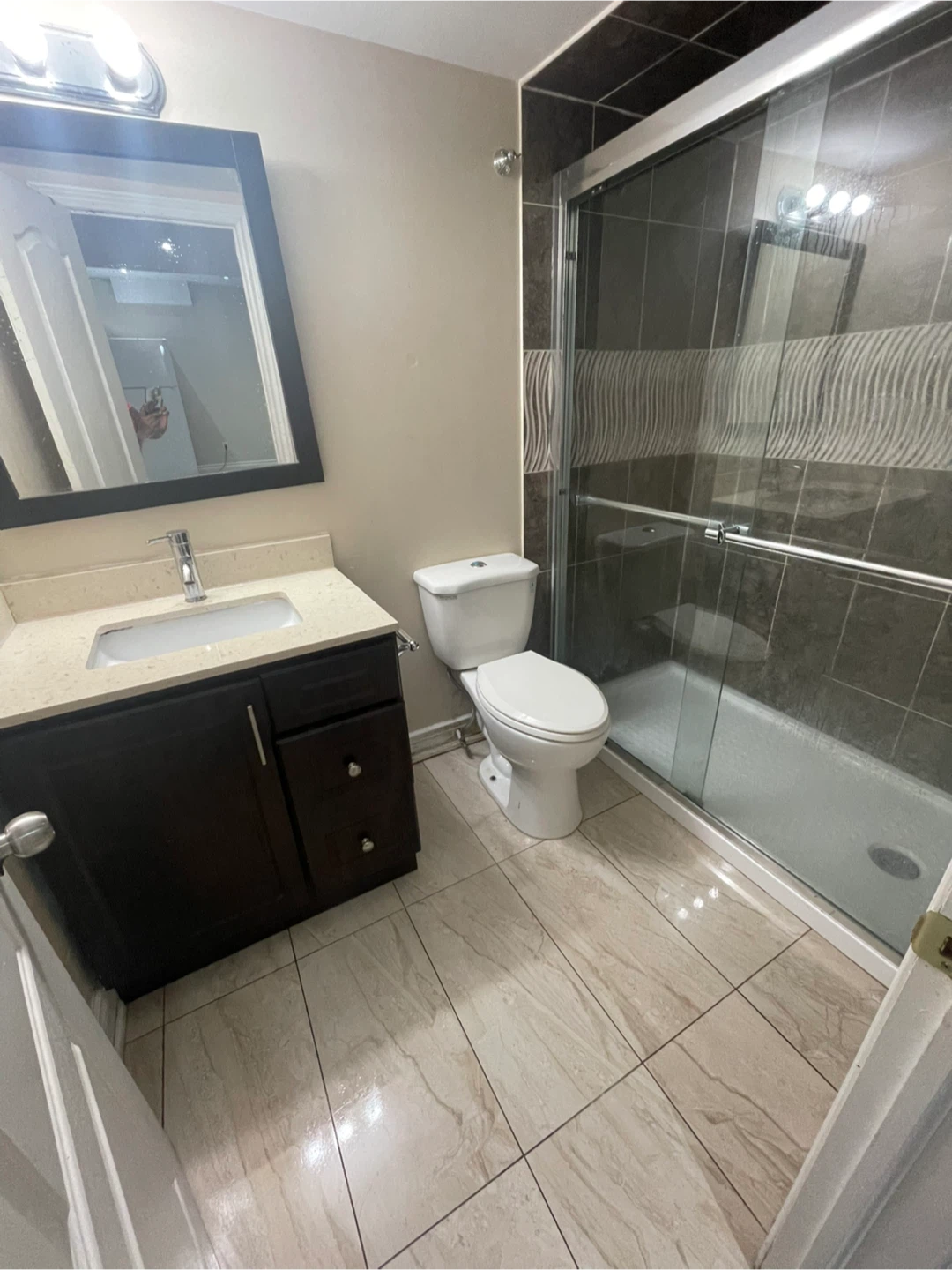 Basement for rent - photo 5