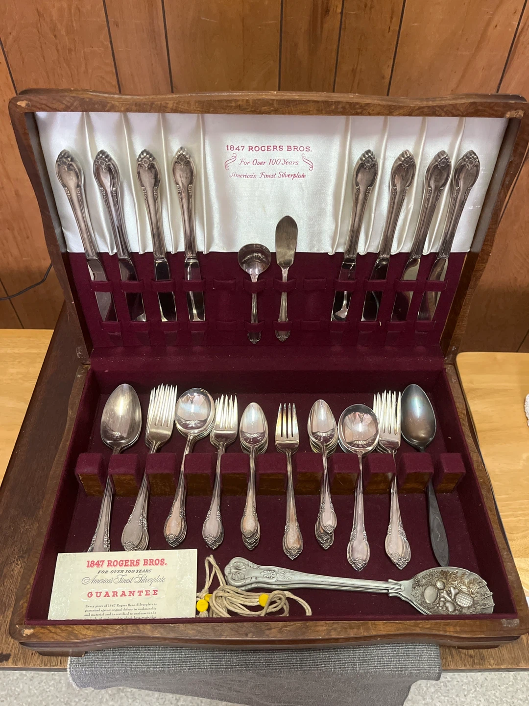 1847 Rogers Bros. Silverplate Flatware Set