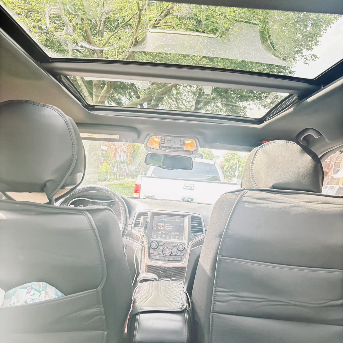 Jeep Grand Cherokee Limited 4x4 SUV - photo 4