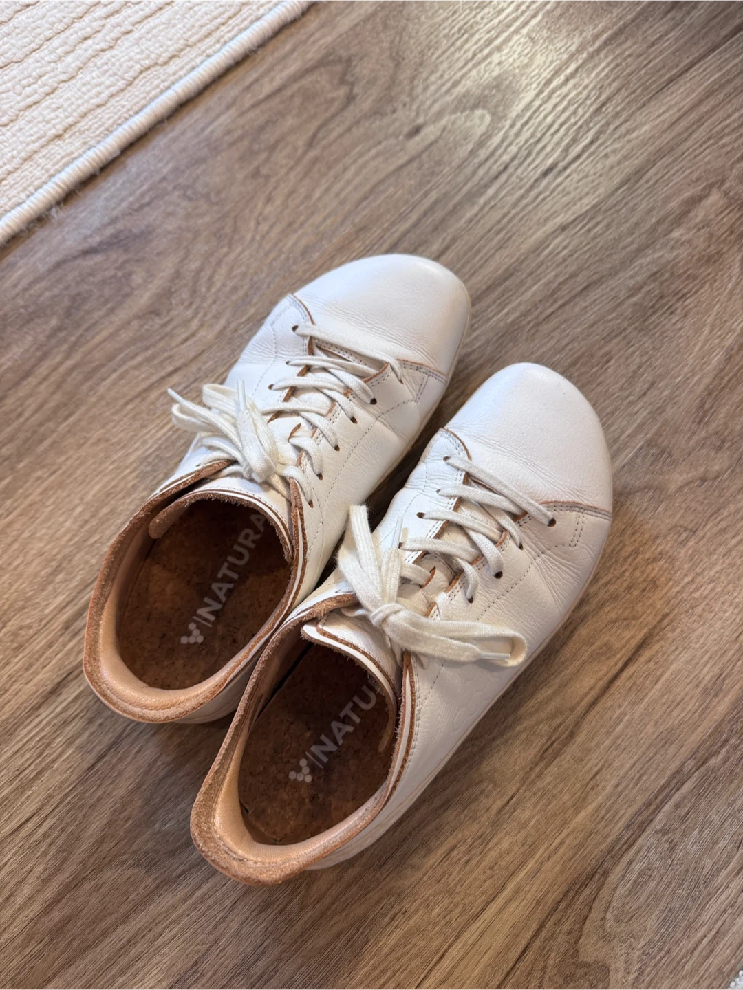 Vivobarefoot White Leather Sneakers Size 37