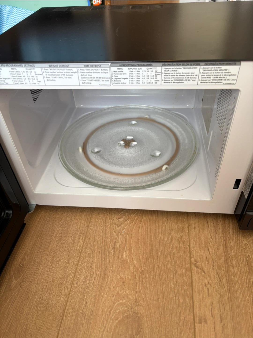 Insignia Microwave - photo 2
